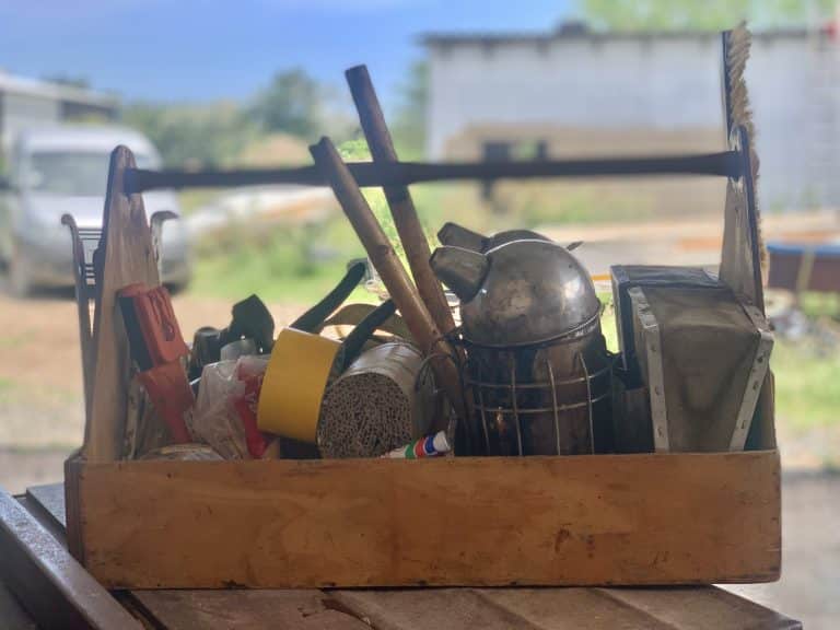 Tools for beginner beekeeper